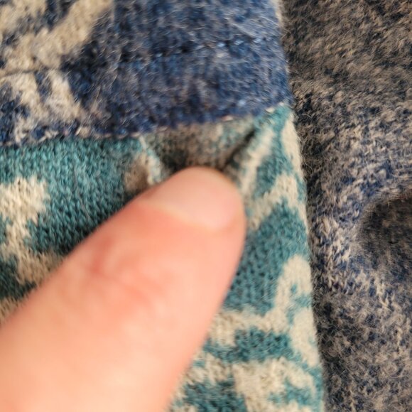 Made in Canada 100% Wool Virginia Johnson Dress-Medium - Picture 10 of 10